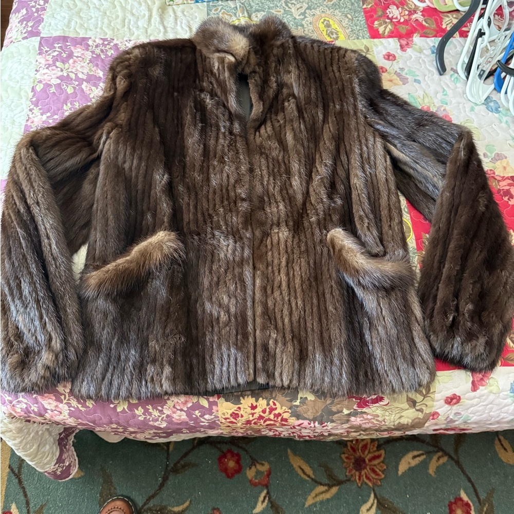Elegant Brown Mink Jacket